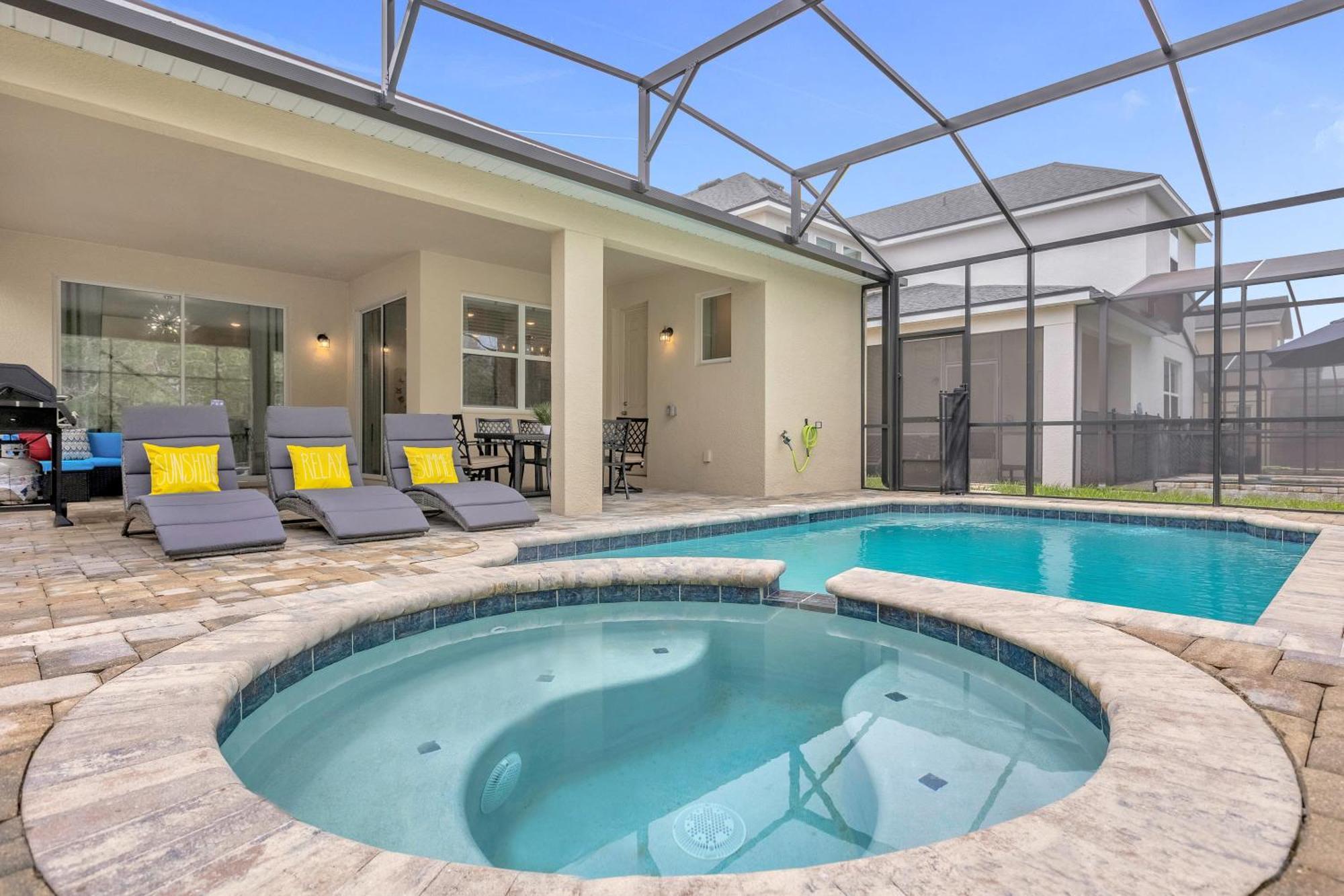 Holiday home Upstay - Solara Retreat W Pool And Hot Tub Kissimmee
